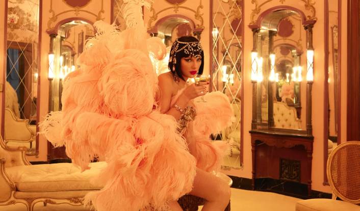 Taylor’s life of a showgirl tops Billboard after three weeks
