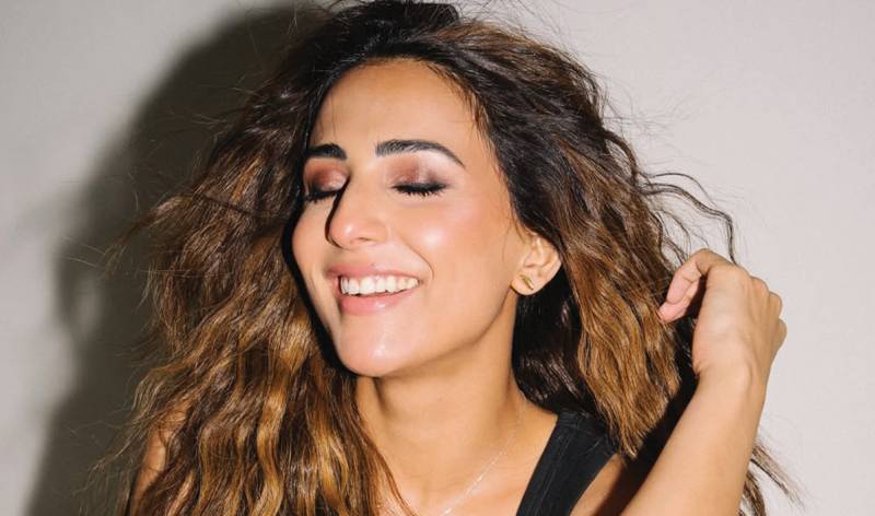 Ushna Shah teases fans with new look after old shoot backlash