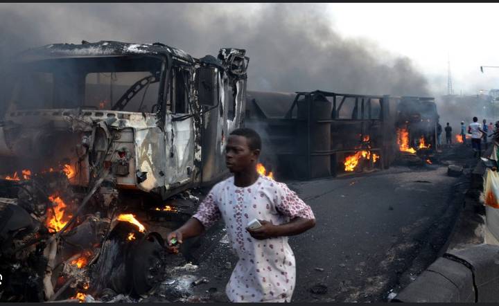 Nigeria fuel truck explosion kills at least 29