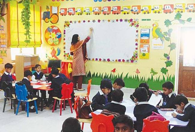 Plan ready to teach English language to Punjab school teachers, students