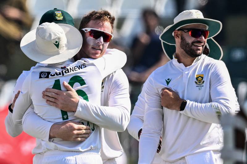 South Africa win 2nd Test by eight wickets, level series 1-1