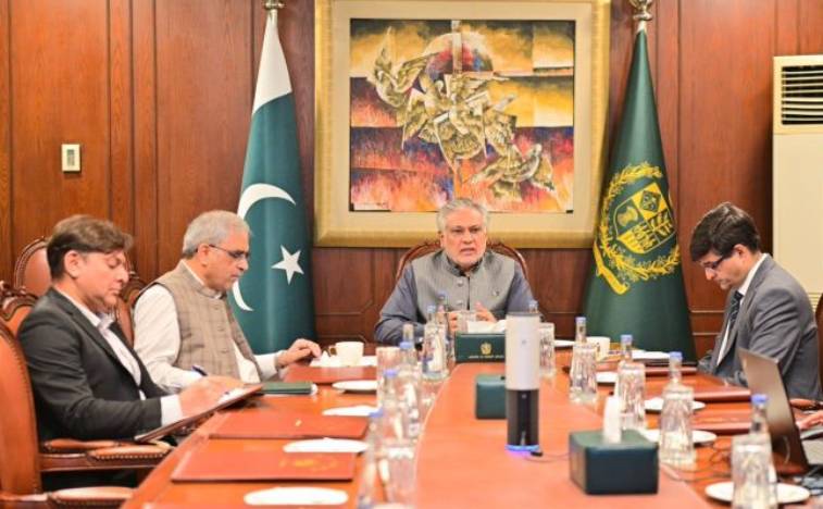 Ishaq Dar for fast-tracking remittance flows