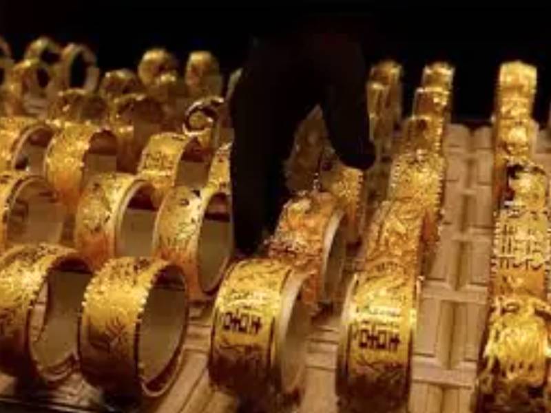 Gold price jumps Rs1,800 per tola in Pakistan