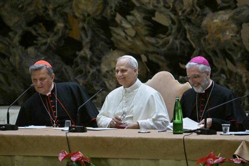 Pope beatifies 11 priests killed by Nazi, Communist regimes