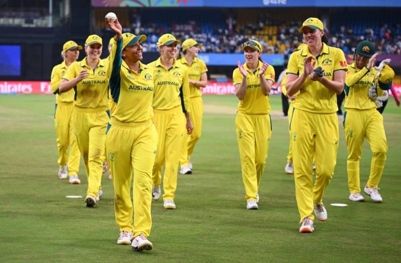 Spinner King stars as Australia rout South Africa at World Cup