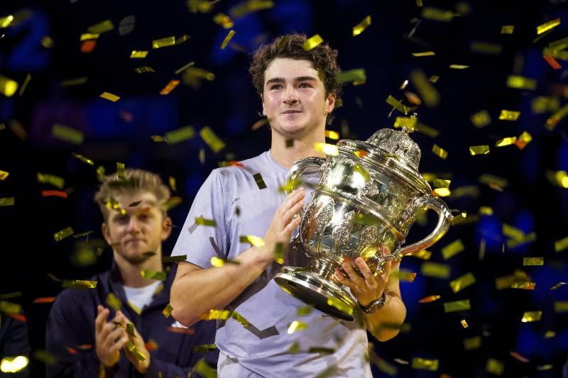 Brazilian teenager Fonseca claims biggest career title in Basel