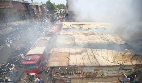 Fire erupts at Islamabad’s Sunday Bazaar