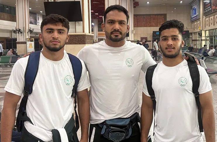 Pakistan wrestling team departs for Asian Youth Games 2025 in Bahrain