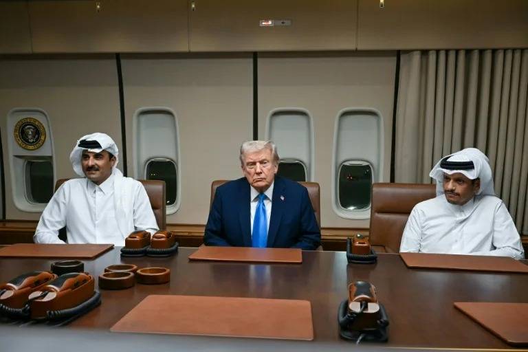 Trump makes MidEast pit stop en route to Asia summits, Xi talks