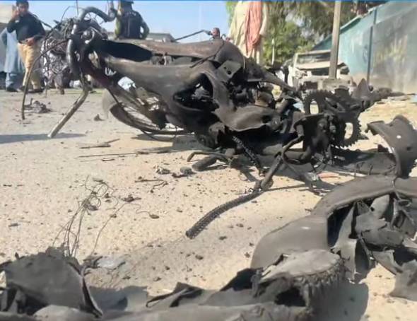 Kech deputy commissioner escapes bomb attack; 7 injured