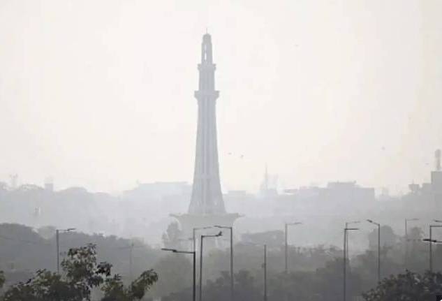 Toxic Indian air poisons Lahore's atmosphere to worst level 