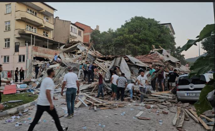 6.1-magnitude earthquake jolts Turkey