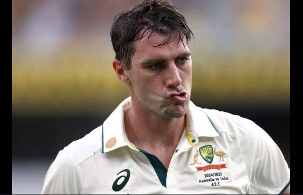 Australia's Pat Cummins makes tentative bowling return