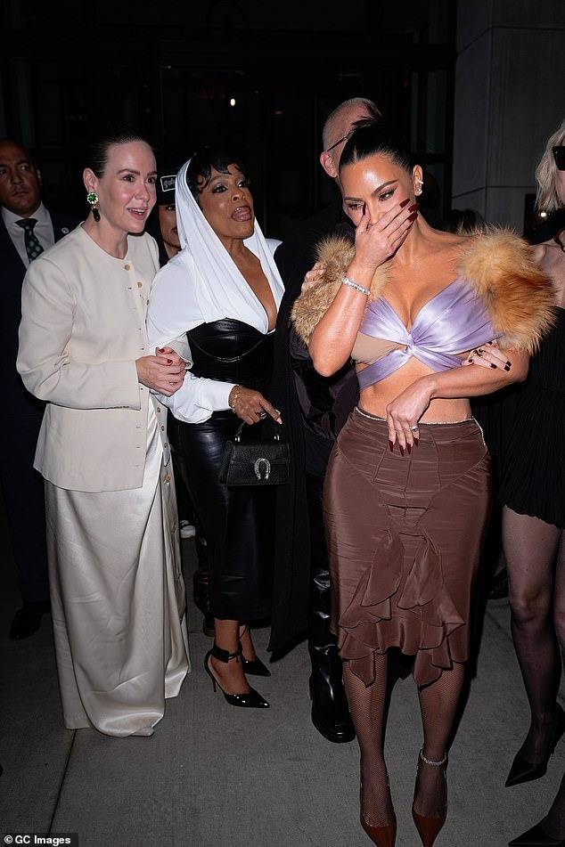 Kim Kardashian caught off guard as Sarah Paulson playfully spanks her at ‘All’s Fair’ premiere