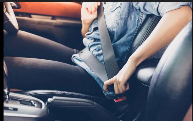 Seatbelt violation tops 4,301 traffic e-challans in Karachi
