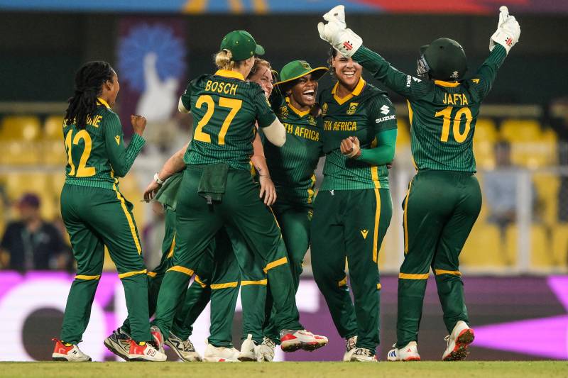 South Africa storm into ICC Women World Cup final after beating England 