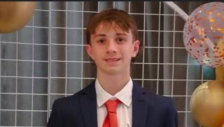 Teenage Australian cricketer dies after being hit by ball