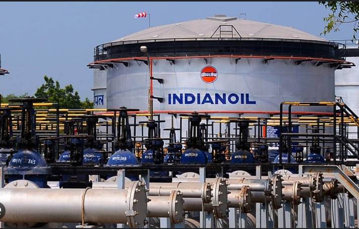 Indian state-backed refinery halts Russian oil