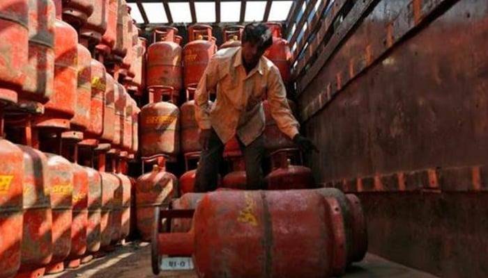 OGRA reduces LPG price by Rs5.89 per kg