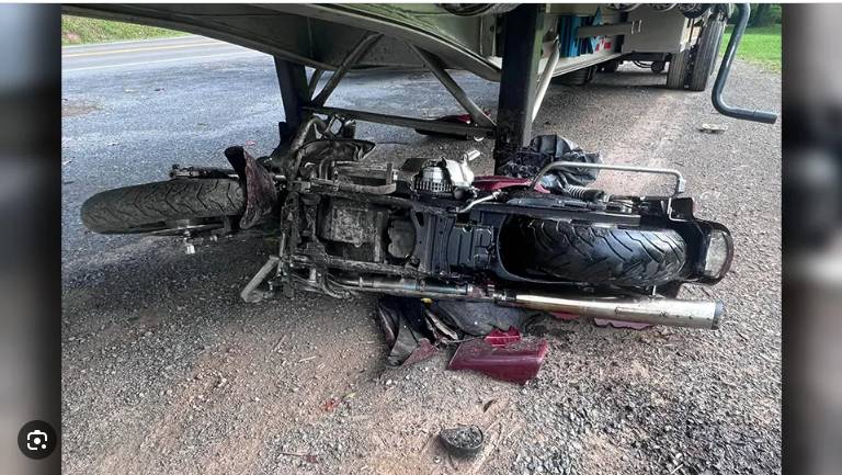 Dumper crushes motorcyclist to death in Lahore