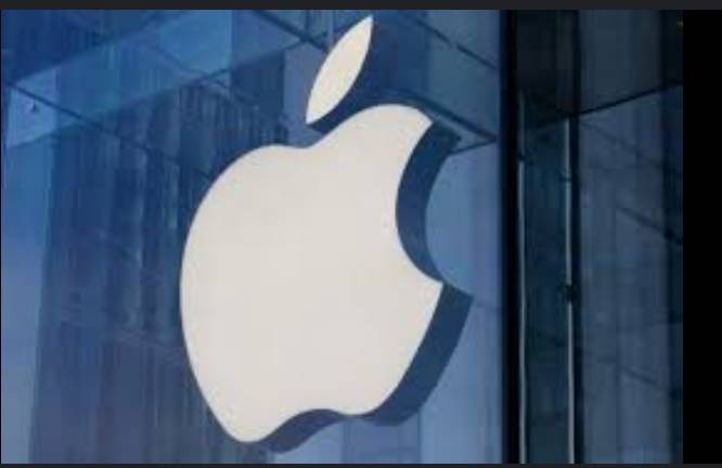 Sales of 'services' help Apple beat earnings forecasts
