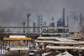 Ukraine says hit Russian oil sites nearly 160 times in 2025
