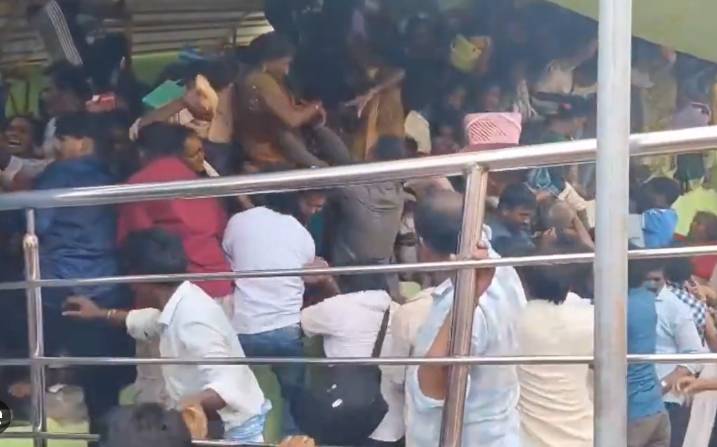 Nine dead in stampede at Indian Hindu temple