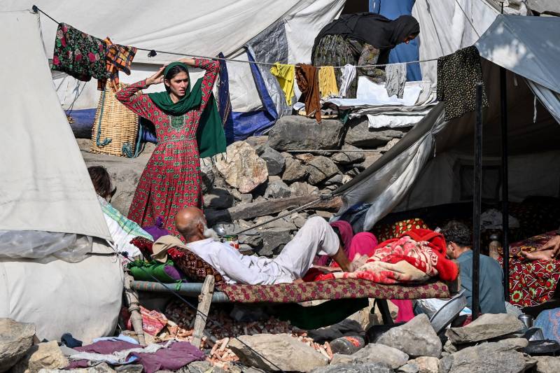 Powerful Afghanistan quake kills 20, injures over 300