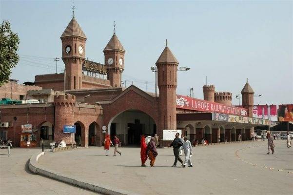 Lahore Railway Police Station gets its first-ever woman SHO 