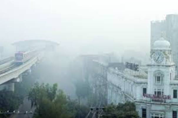Govt fails to tackle smog as air quality in Lahore remains worst 