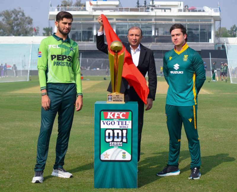 Pakistan,South Africa ODI series' trophy unveiled 