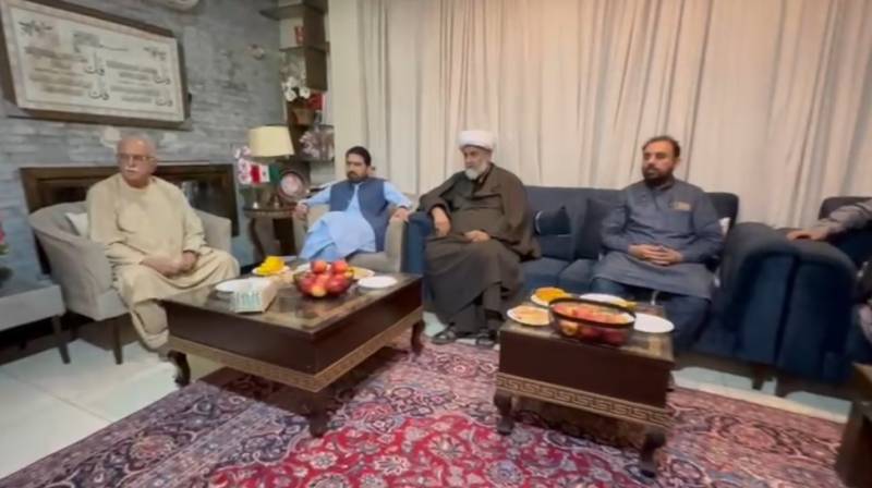 KP CM Sohail Afridi, Mahmood Khan Achakzai discuss 27th Amendment, military operations and provincial rights