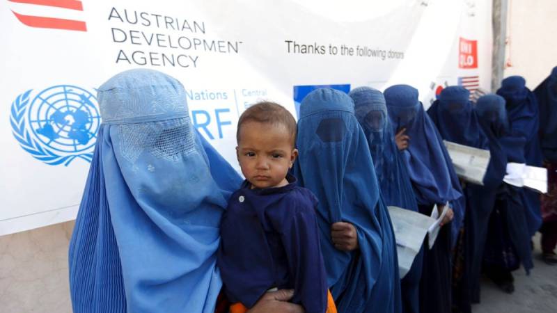 UN suspends work at Afghanistan-Iran border over curbs on women staff