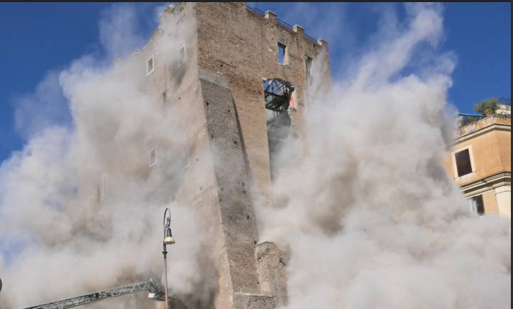 Worker dies after medieval tower collapses in Rome
