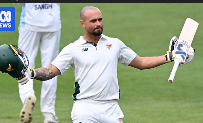 Australia pick 'impressive' Weatherald in first Ashes Test squad