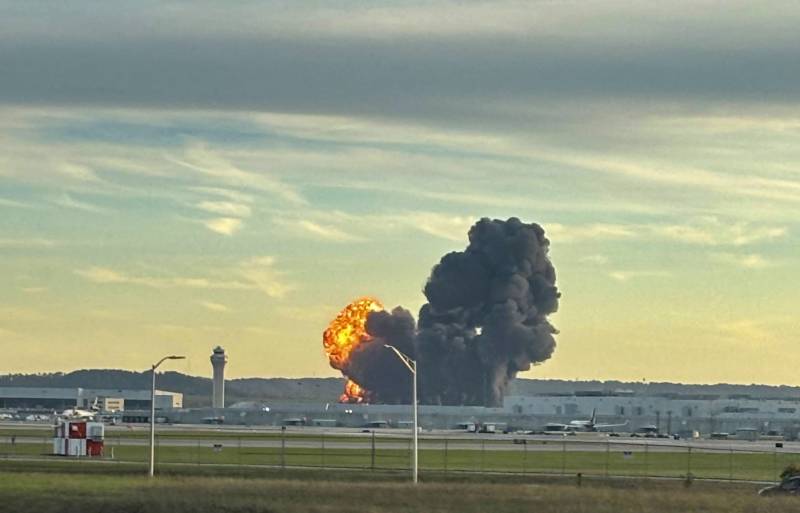 At least 9 dead after cargo plane crashes near Louisville airport