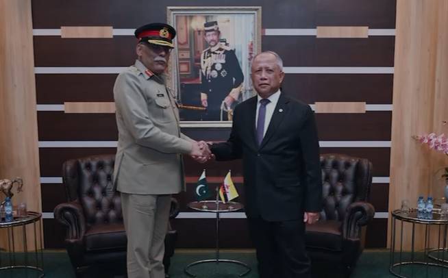 CJCSC meets Sultan, top civil, military leaderships of Brunei Darussalam