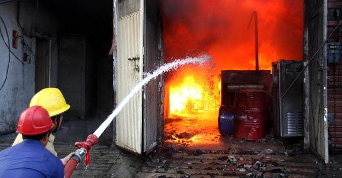 Fire breaks out in Muridke paper mill