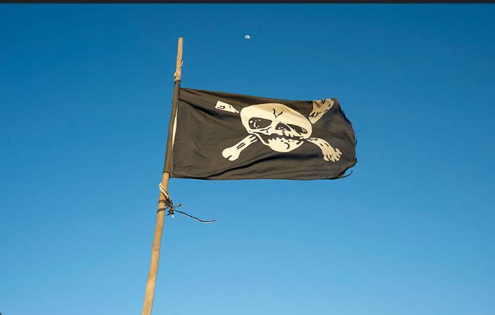 Pirate attack off Somali coast fuels fears of comeback