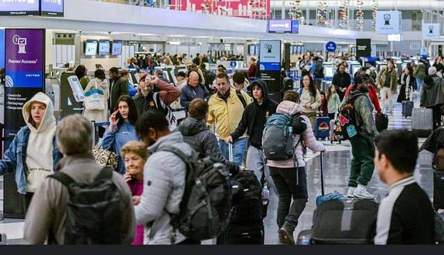 More than 1,000 flights cut in US shutdown fallout