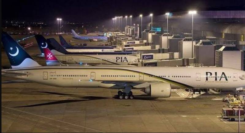 Flight operation badly affected after PIA management, engineers dispute