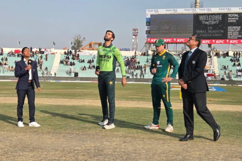 South Africa win toss, opt tobat first in final ODI against Pakistan