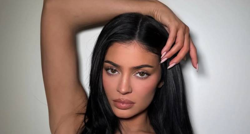 Kylie Jenner jokes ‘sharing is not caring’ in late-night post-party moment