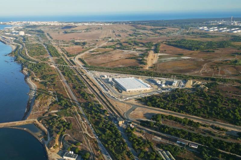 Microsoft says to invest $10 bn in Portugal AI data centre