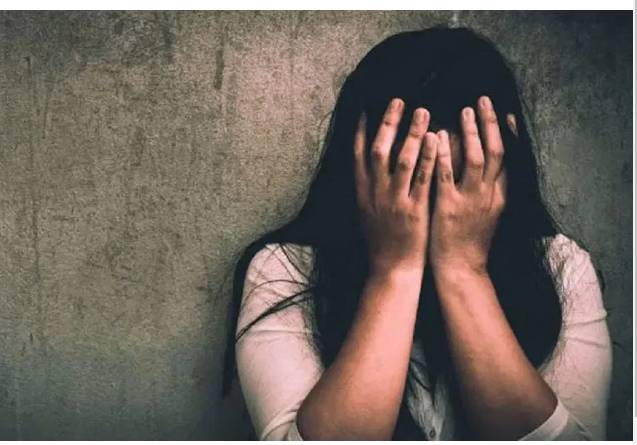 Man arrested for raping granddaughter in Larkana