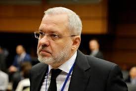 Ukraine ministers resign over major corruption scandals