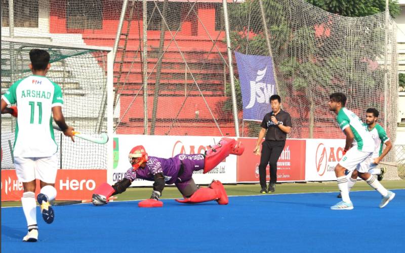 Pakistan beat Bangladesh 8-2 in hockey series opener