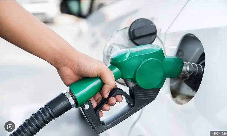 Petrol price likely to go down, diesel up