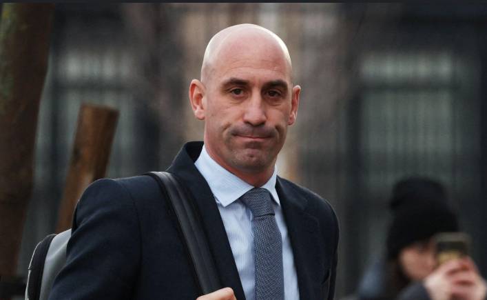 Convicted former Spanish football chief Rubiales egged at book launch