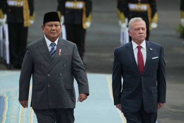 Jordan king visits Indonesia to discuss defence, economy
